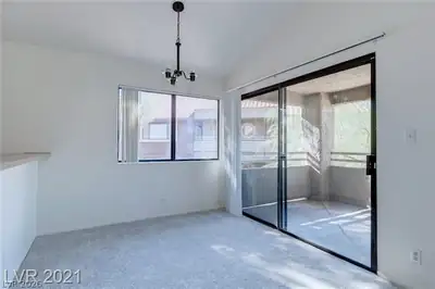 5020 South Rainbow Boulevard 204 Dining Area