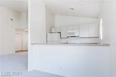 5020 South Rainbow Boulevard 204 Kitchen