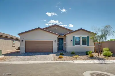 4715 Tindra Avenue Las Vegas, NV 89121