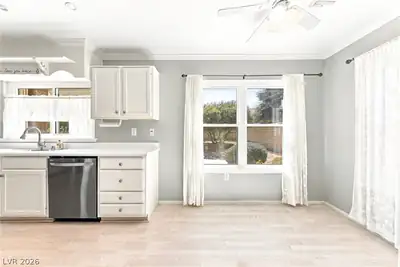 8729 Villa Ridge Drive Dining Area