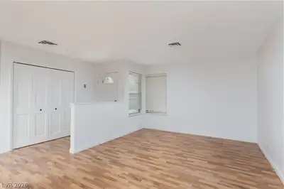 2004 Calle De Espana, Las Vegas, NV 89102 