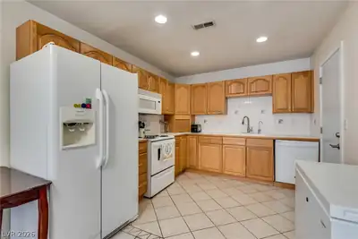 6436 Candlebrush Lane Kitchen