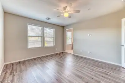 667 Sleeping City Avenue Bedroom