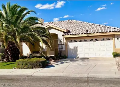 9040 Dove River Road, Las Vegas