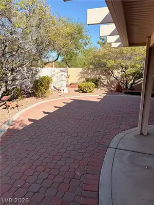 9040 Dove River Road Patio