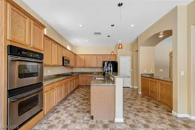 7221 Gentle Valley Street Kitchen