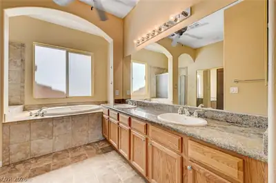 7221 Gentle Valley Street Primary Bathroom