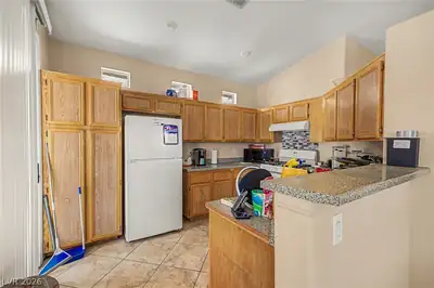 5205 Rock Cabin Court Kitchen