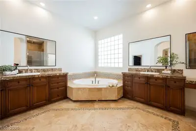2849 Botticelli Drive Primary Bathroom
