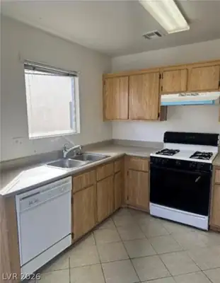 3130 Flower Garden Court Kitchen