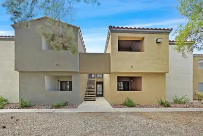3151 Soaring Gulls Drive 1161 Front of Structure