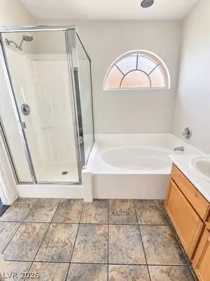 9543 Camelback Peak Court Bathroom