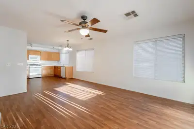8379 Rockefeller Street Dining Area