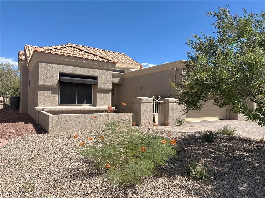 2428 Desert Butte Drive
