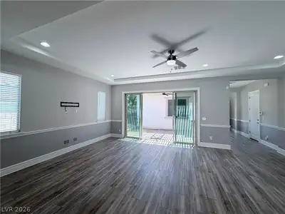 9936 Wildhorse Canyon Avenue Living Room