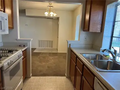 4747 Nara Vista Way 101 Kitchen