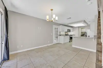 3236 Cheltenham Street Dining Area