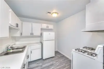 6992 Kepler Drive C, Las Vegas, NV 89156 Kitchen