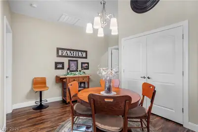 671 Kylee Avenue Dining Area