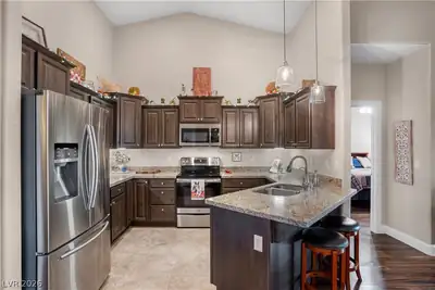 671 Kylee Avenue Kitchen