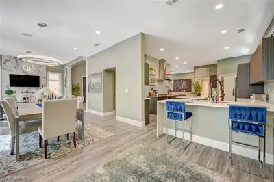 9005 Robinson Ridge Drive Dining Area