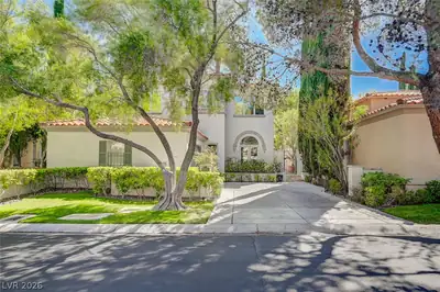 9005 Robinson Ridge Drive Las Vegas, NV 89117