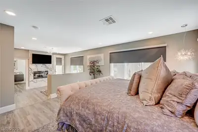 9005 Robinson Ridge Drive Primary Bedroom