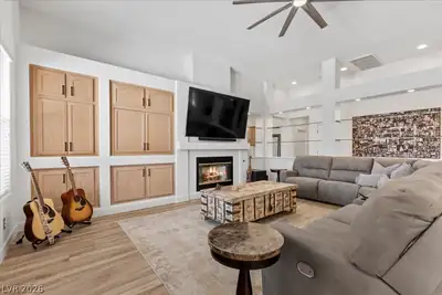 2204 Trident Maple Street Living Room