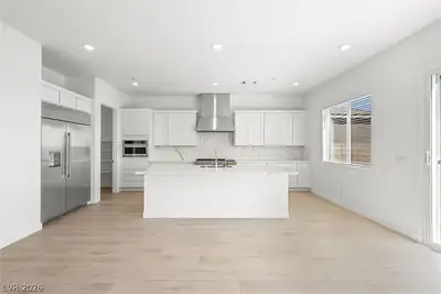 1634 Amalfi Arches Place Kitchen