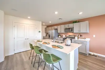 3509 Via Lucca Avenue Kitchen