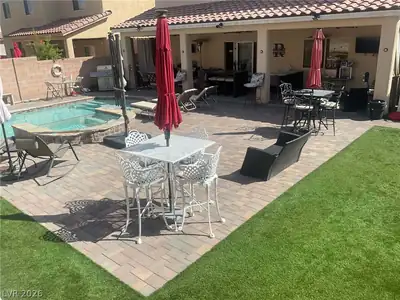 3540 Rubio Sun Avenue Yard