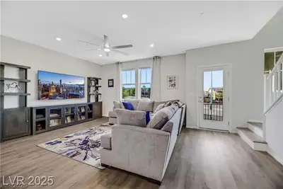 1180 Solano Hills Court, Henderson, NV 89002 Living Room