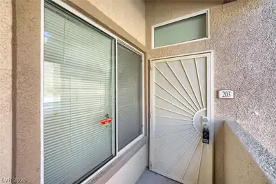 3545 Cactus Shadow Street 203, Las Vegas
