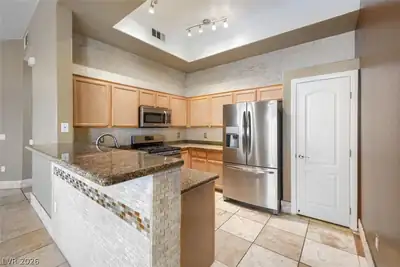3545 Cactus Shadow Street 203, Las Vegas, NV 89129 Kitchen