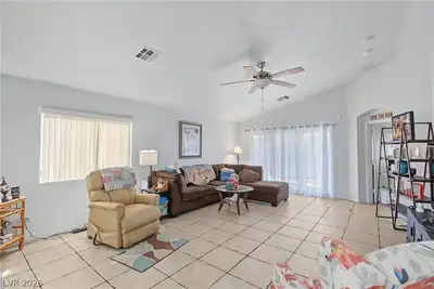 5643 Crowbush Cove Place Living Room