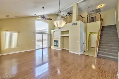 933 Scarlet Haze Avenue Living Room