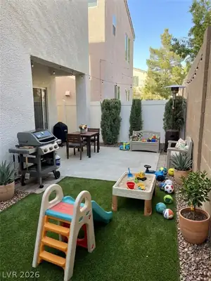 7653 Hampton Park Lane Yard