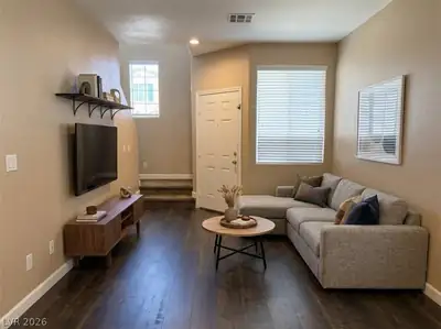 7653 Hampton Park Lane Living Room