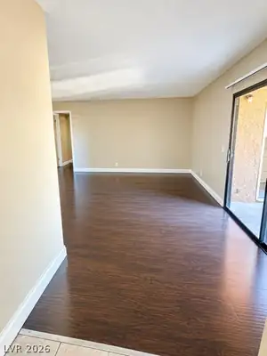 3151 Soaring Gulls Drive 2107 Living Room