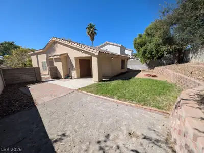 8000 Revolver Avenue Yard