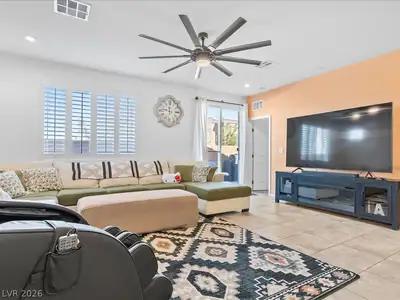 6082 Rose Springs Avenue, Las Vegas, NV 89130 Living Room
