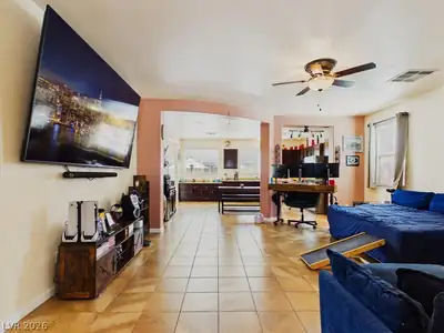 10918 Arapaho Basin Street Living Room