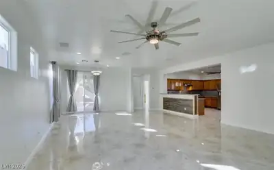 2659 Lochleven Way Living Room