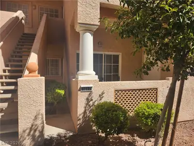 2925 Wigwam Parkway 1612 Entry