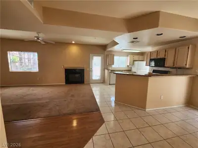2925 Wigwam Parkway 1612 Kitchen