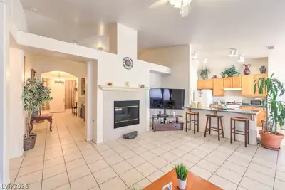 8628 Highland View Avenue Living Room
