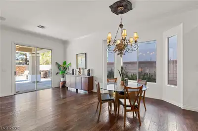 8088 Dark Hollow Place Dining Area
