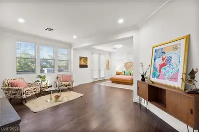 8088 Dark Hollow Place Primary Bedroom