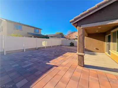 4925 Siglo Street Patio