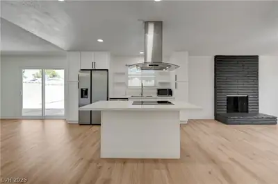 4382 Del Santos Drive Kitchen